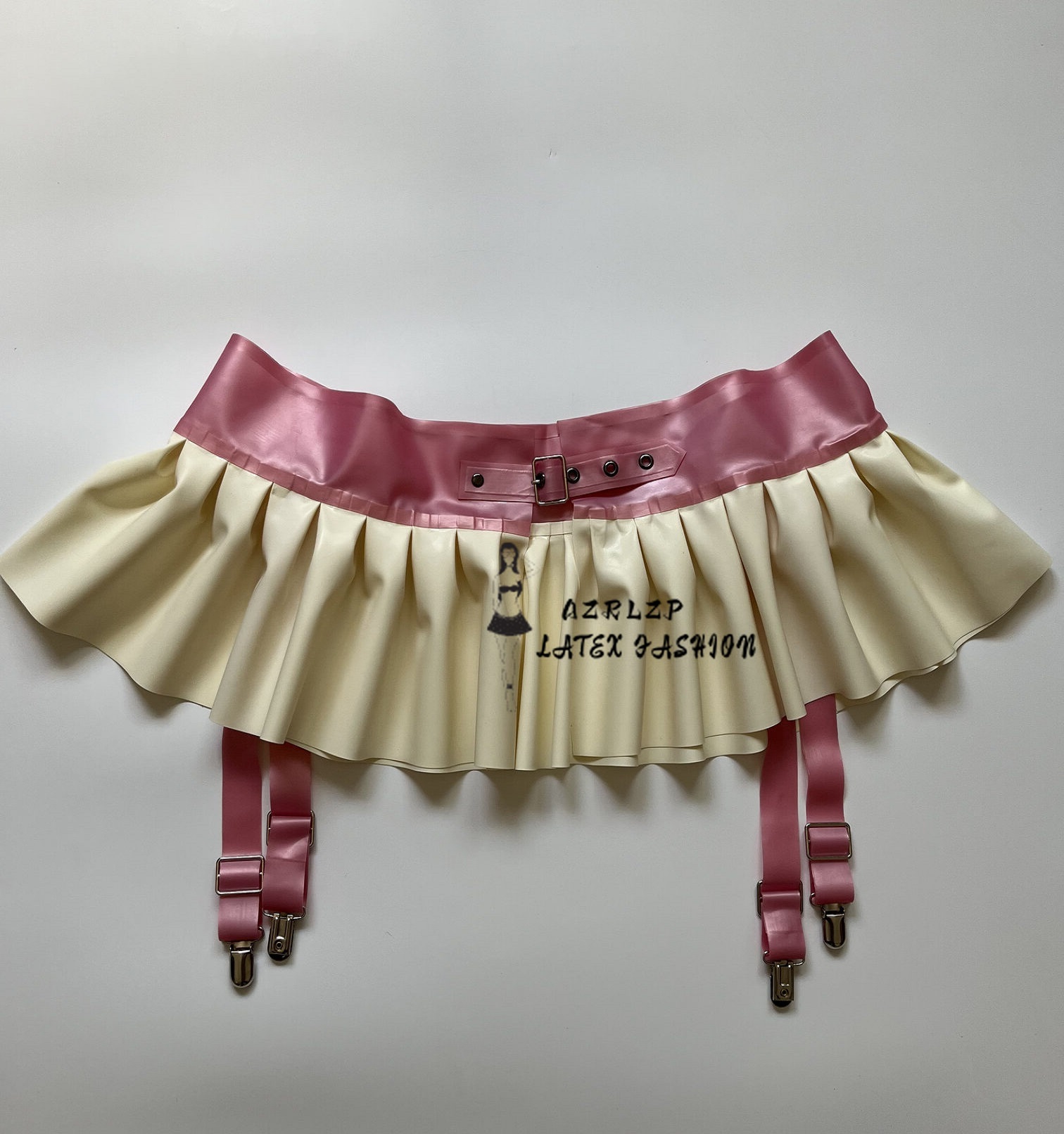 Metallic Powder and White Wome - Garter Belt Set ulasan dan harga